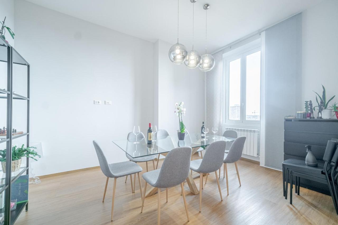 Bright Apartment A Few Steps From Via Garibaldi Genoa Ngoại thất bức ảnh